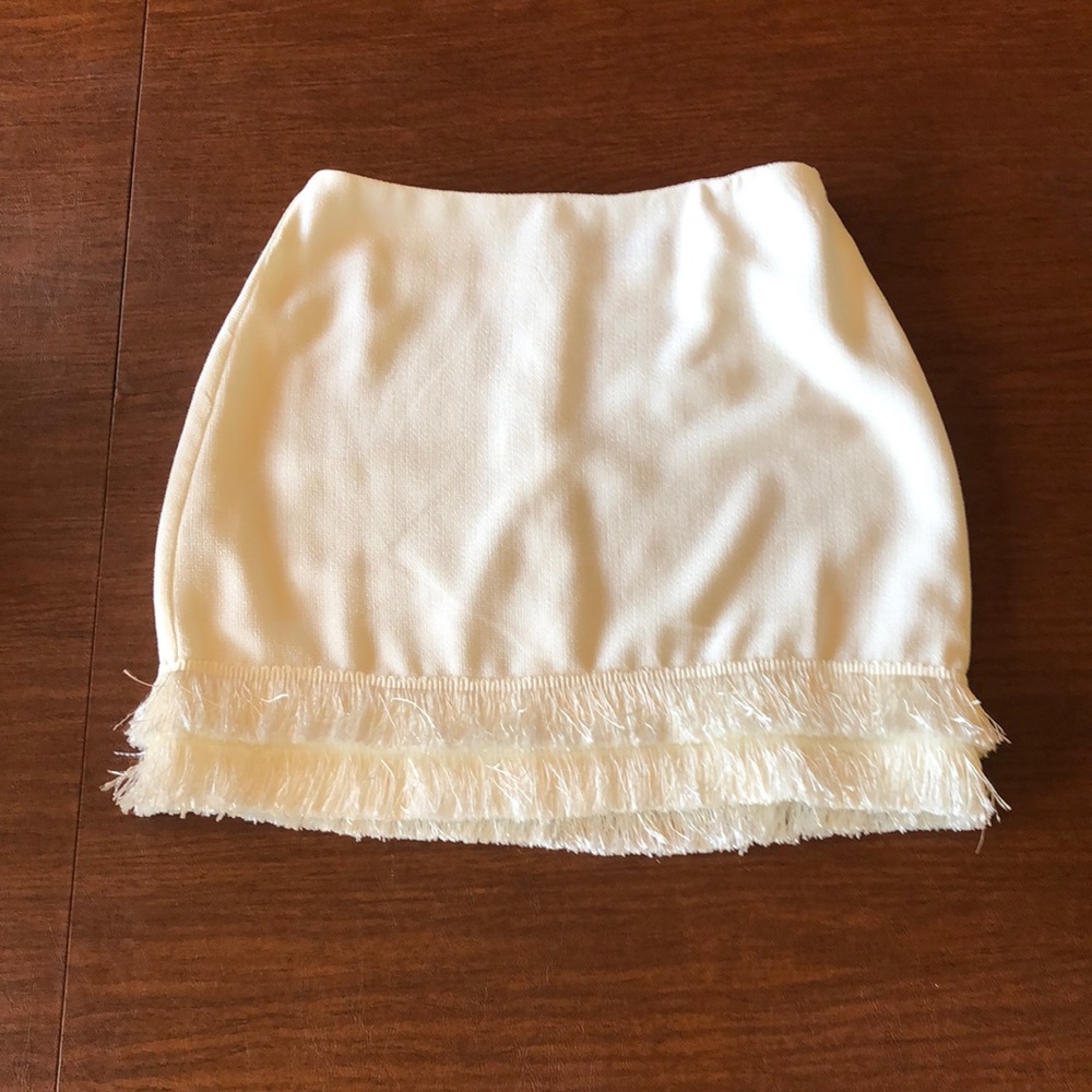 Cream frilly skirt